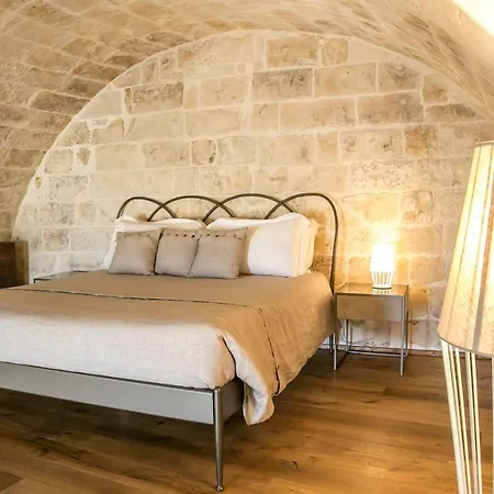 Cenobio & 4* Ματέρα